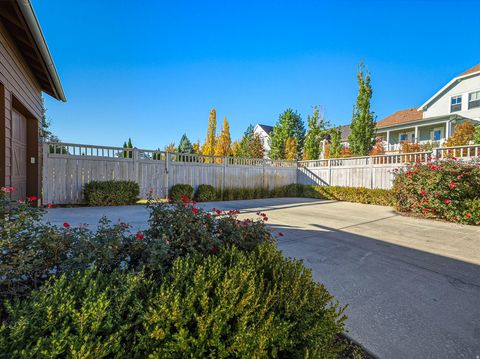 Tiny photo for 10566 S LAKE AVE, South Jordan, UT 84009 (MLS # 2120889)