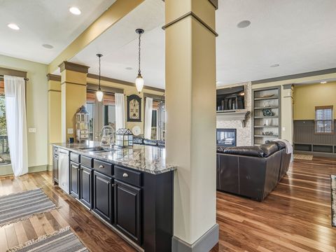 Tiny photo for 10566 S LAKE AVE, South Jordan, UT 84009 (MLS # 2120889)