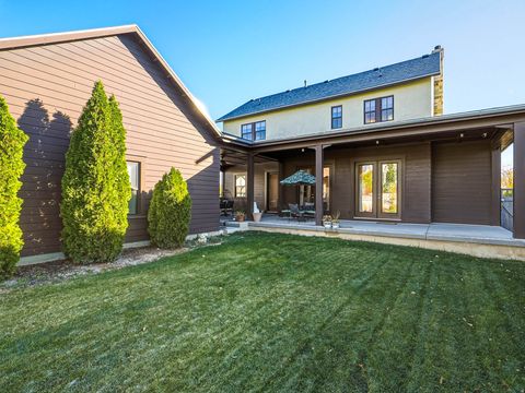 Tiny photo for 10566 S LAKE AVE, South Jordan, UT 84009 (MLS # 2120889)