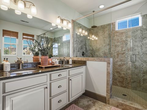 Tiny photo for 10566 S LAKE AVE, South Jordan, UT 84009 (MLS # 2120889)