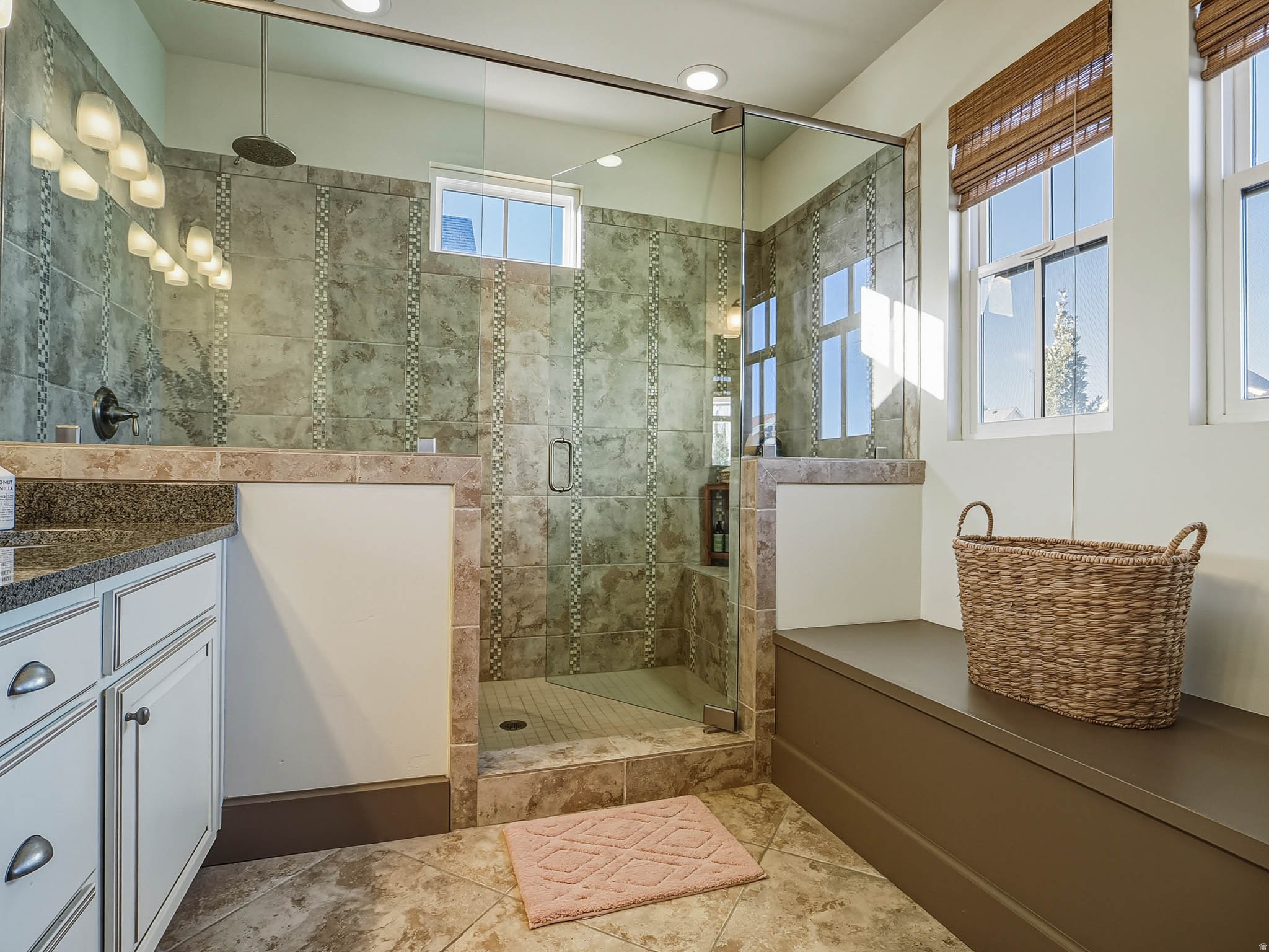 DAYBREAK - Residential