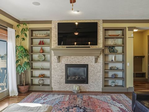 Tiny photo for 10566 S LAKE AVE, South Jordan, UT 84009 (MLS # 2120889)