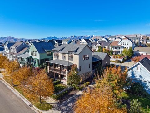 Tiny photo for 10566 S LAKE AVE, South Jordan, UT 84009 (MLS # 2120889)