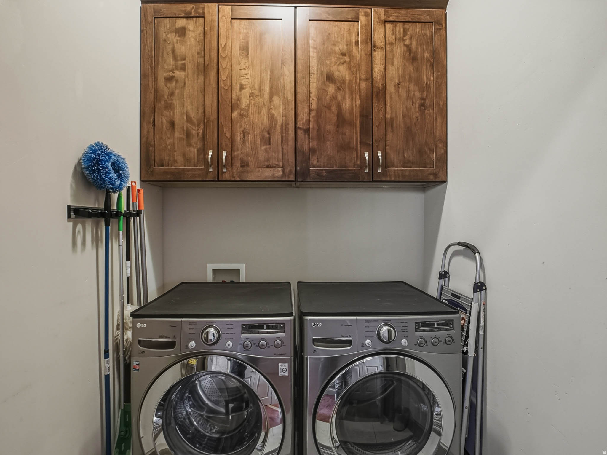 DAYBREAK - Residential