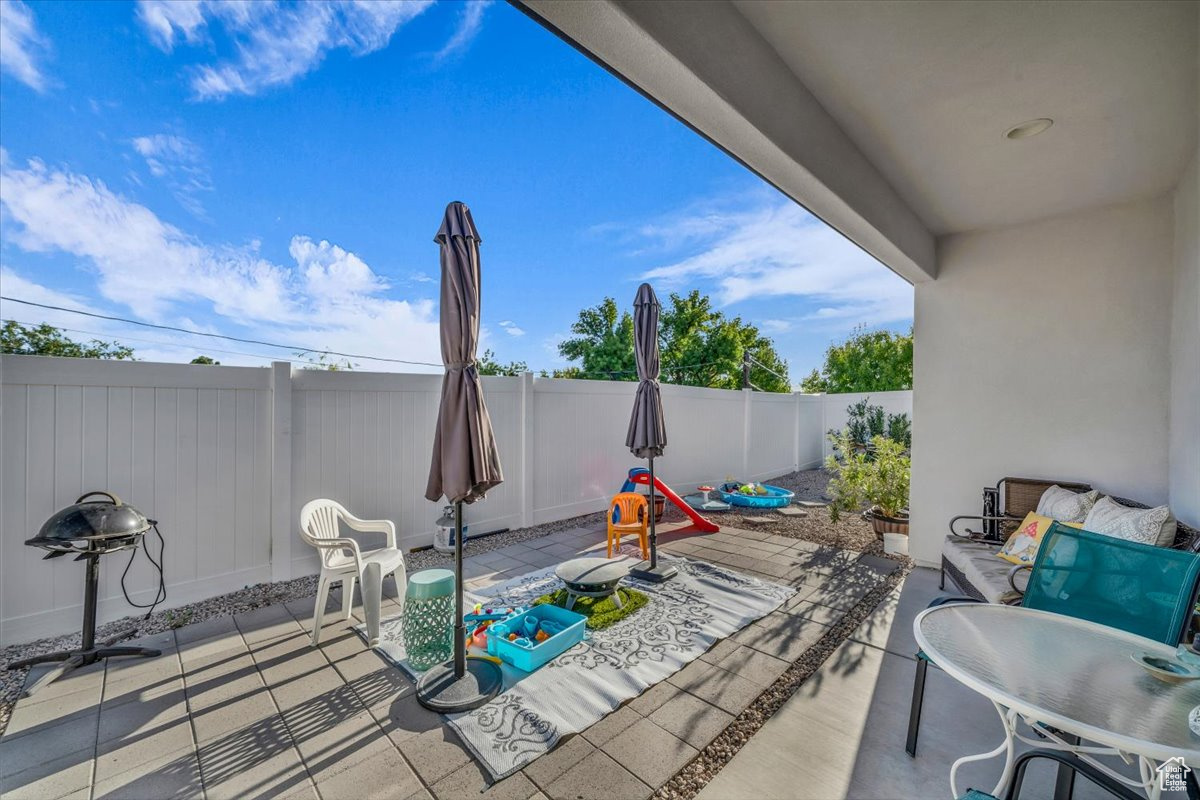 HORIZON COVE - Residential