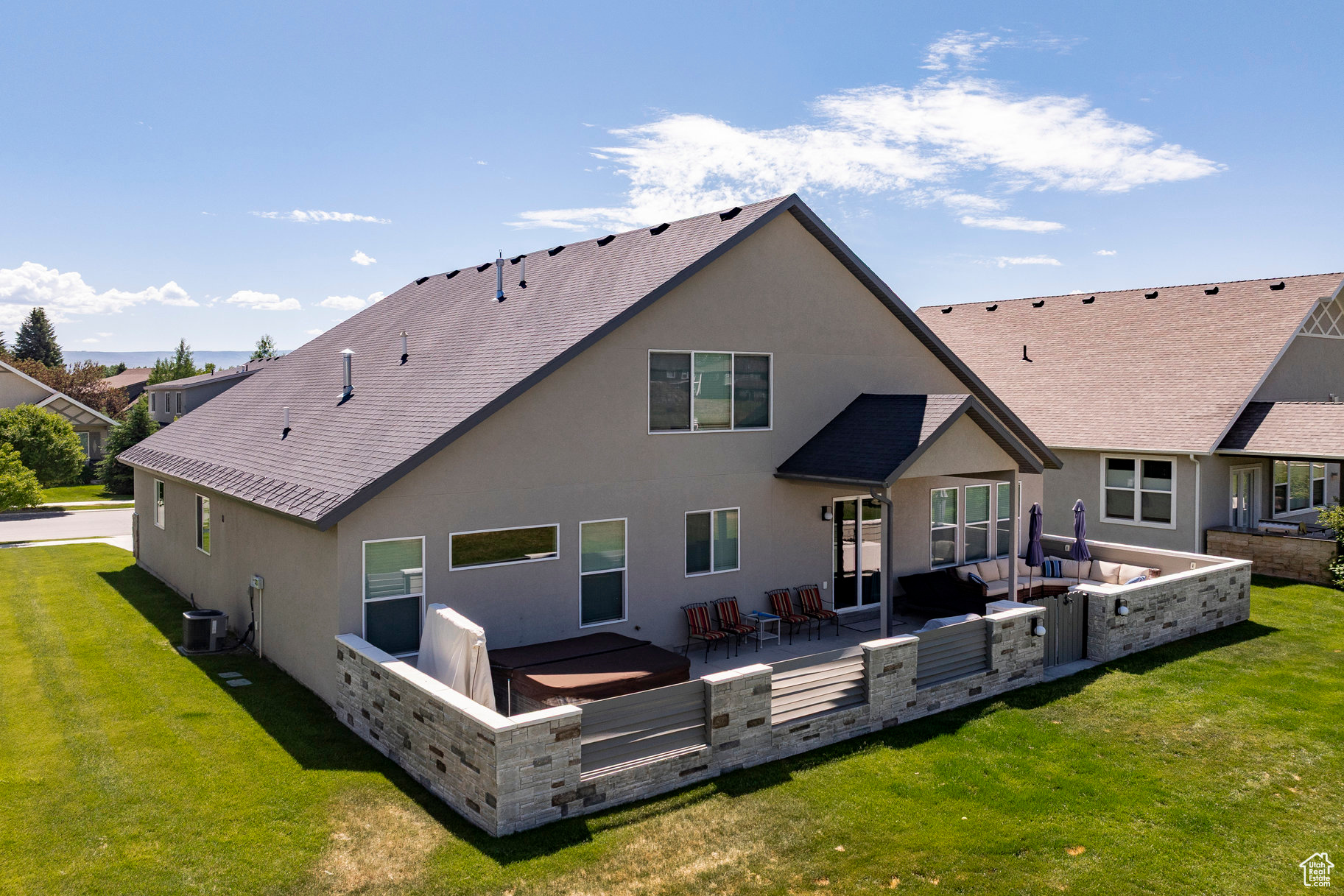 SCOTCH FIELDS - Residential