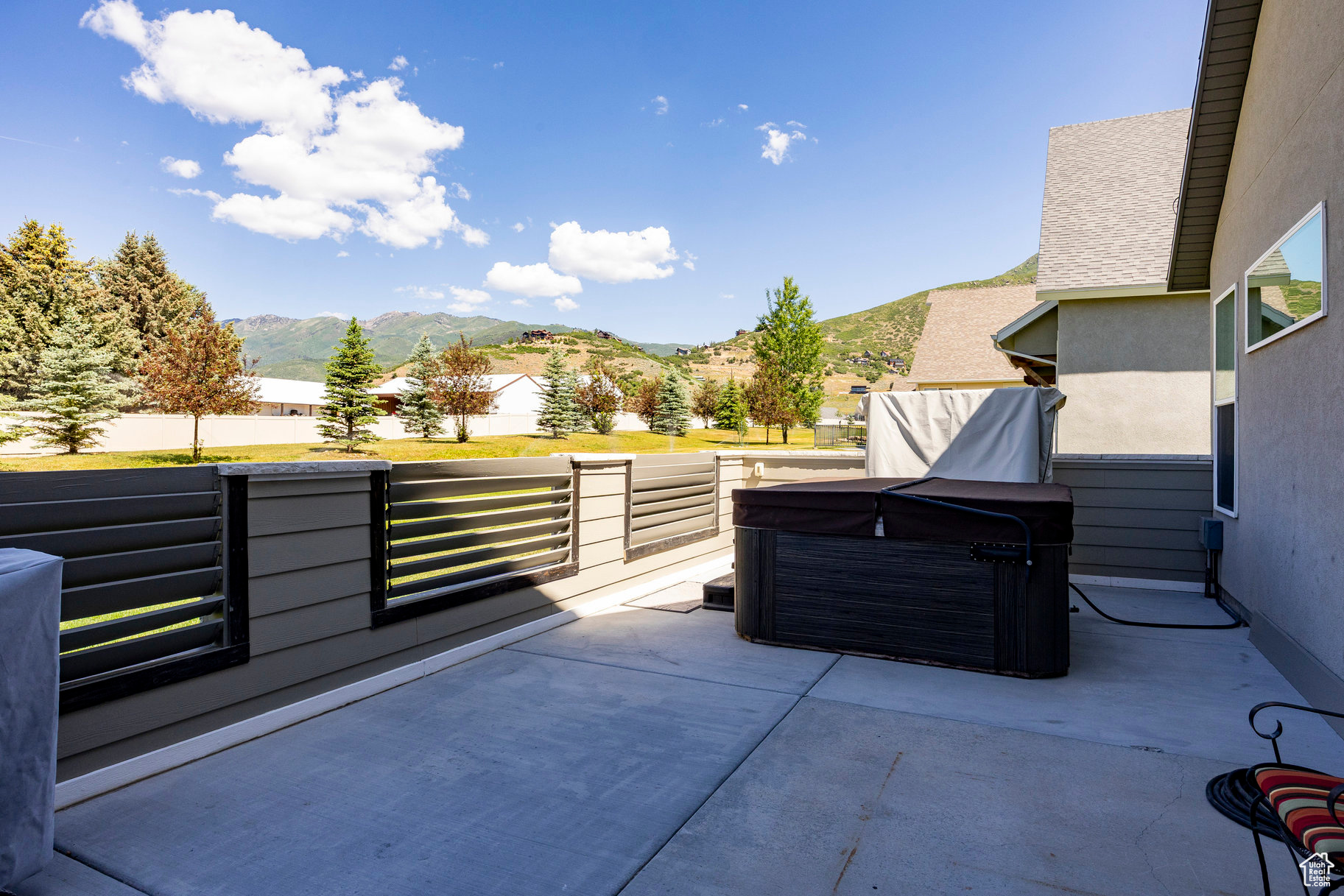 SCOTCH FIELDS - Residential