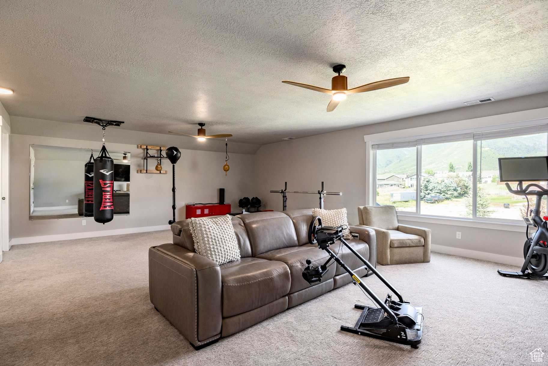 SCOTCH FIELDS - Residential