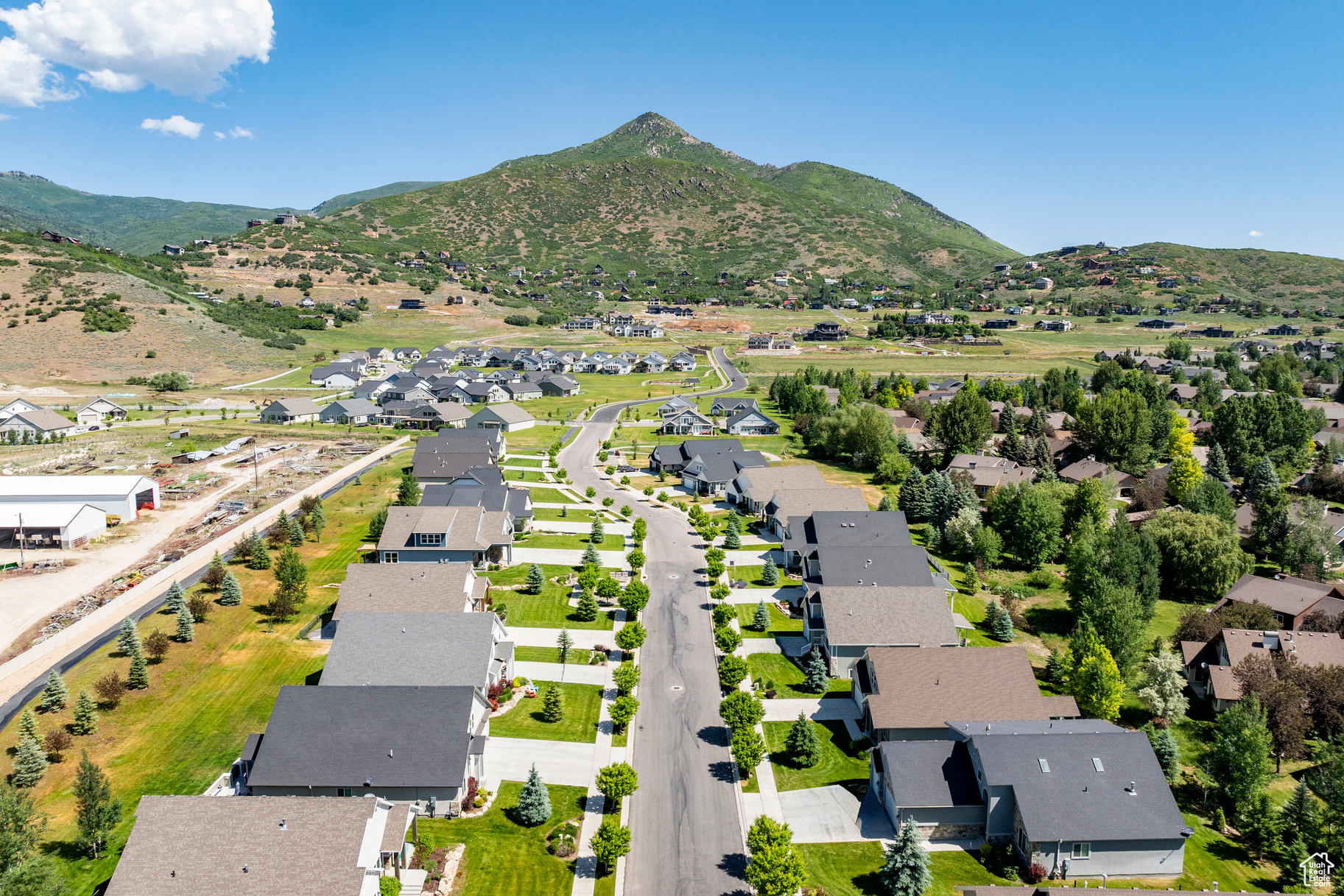 SCOTCH FIELDS - Residential