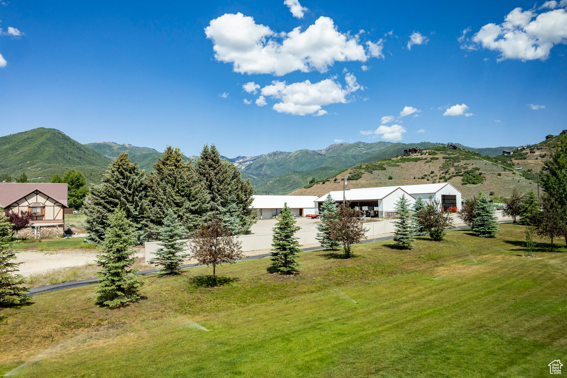 SCOTCH FIELDS - Residential