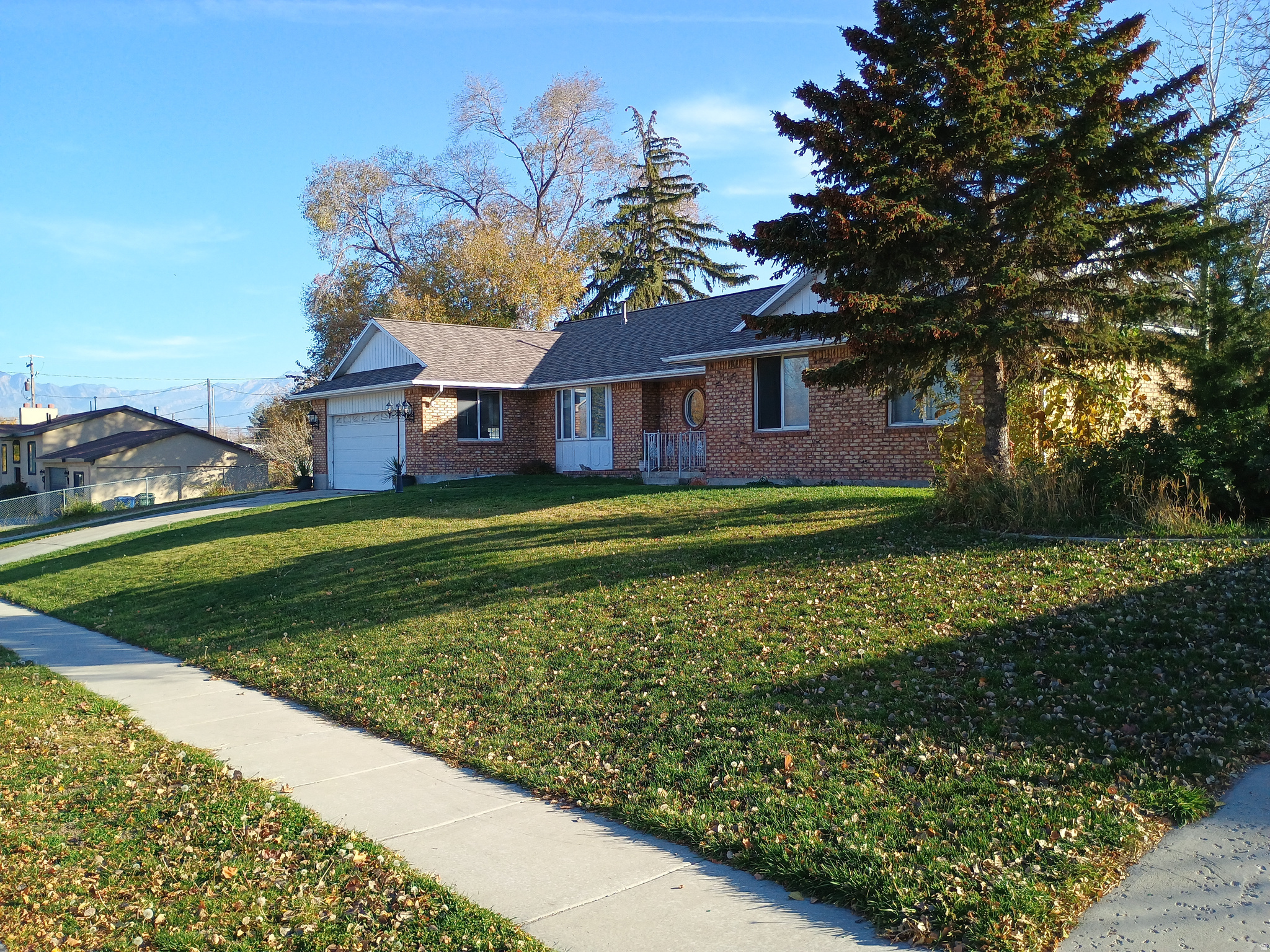 FAIRLANE HEIGHTS - Residential