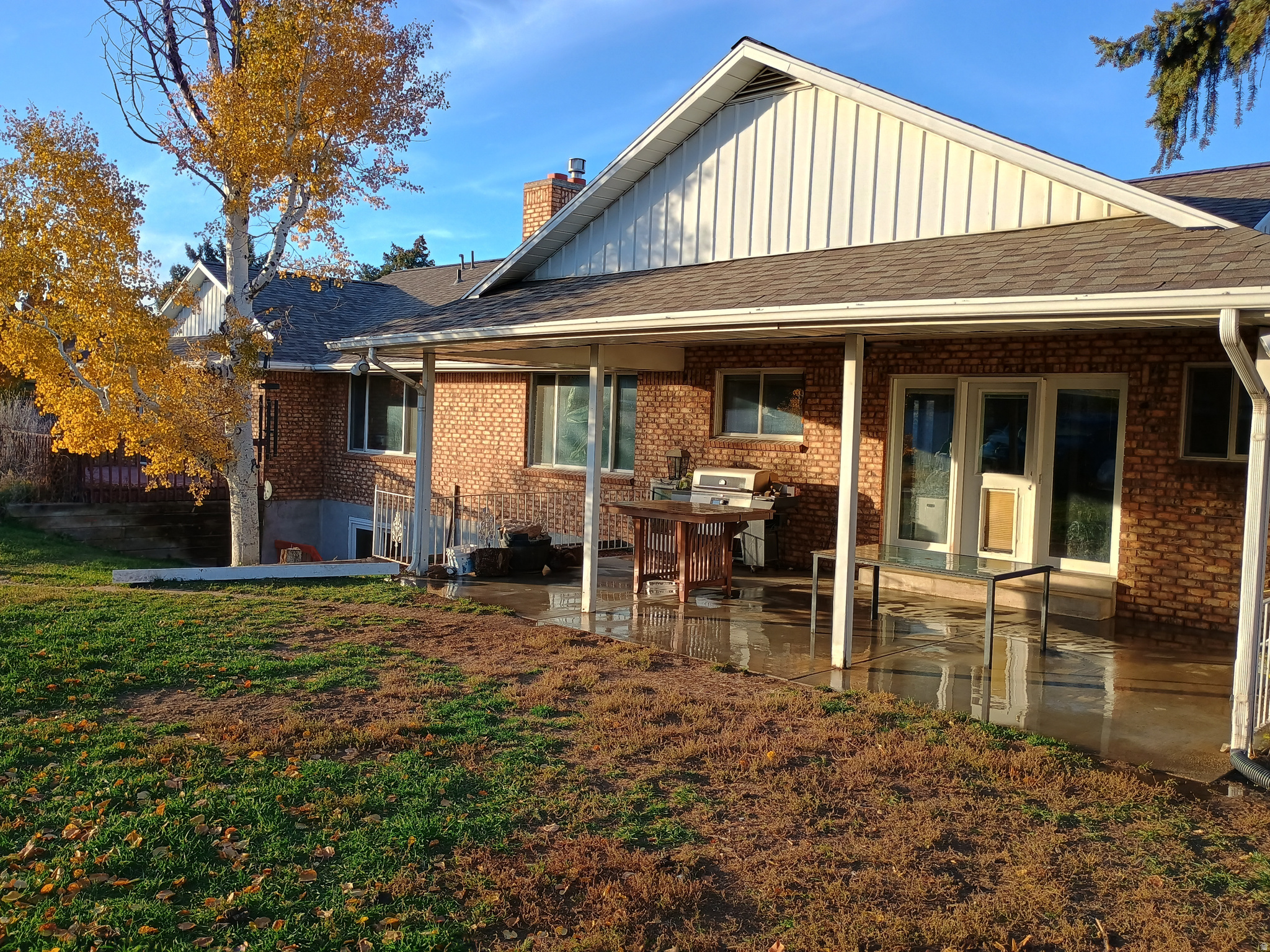 FAIRLANE HEIGHTS - Residential