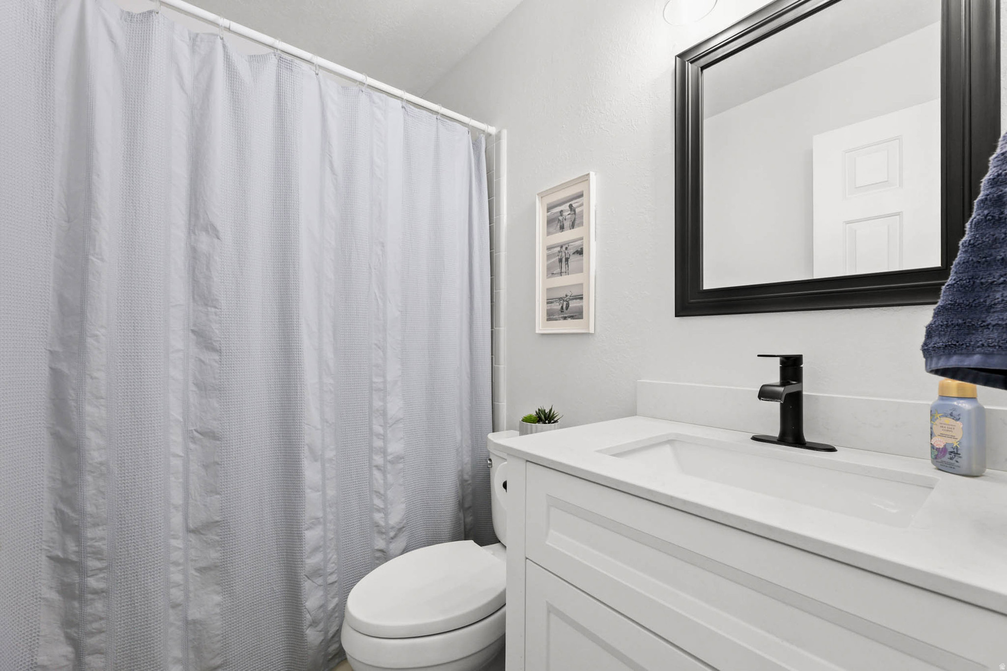 COUNTRY ESTA - Residential