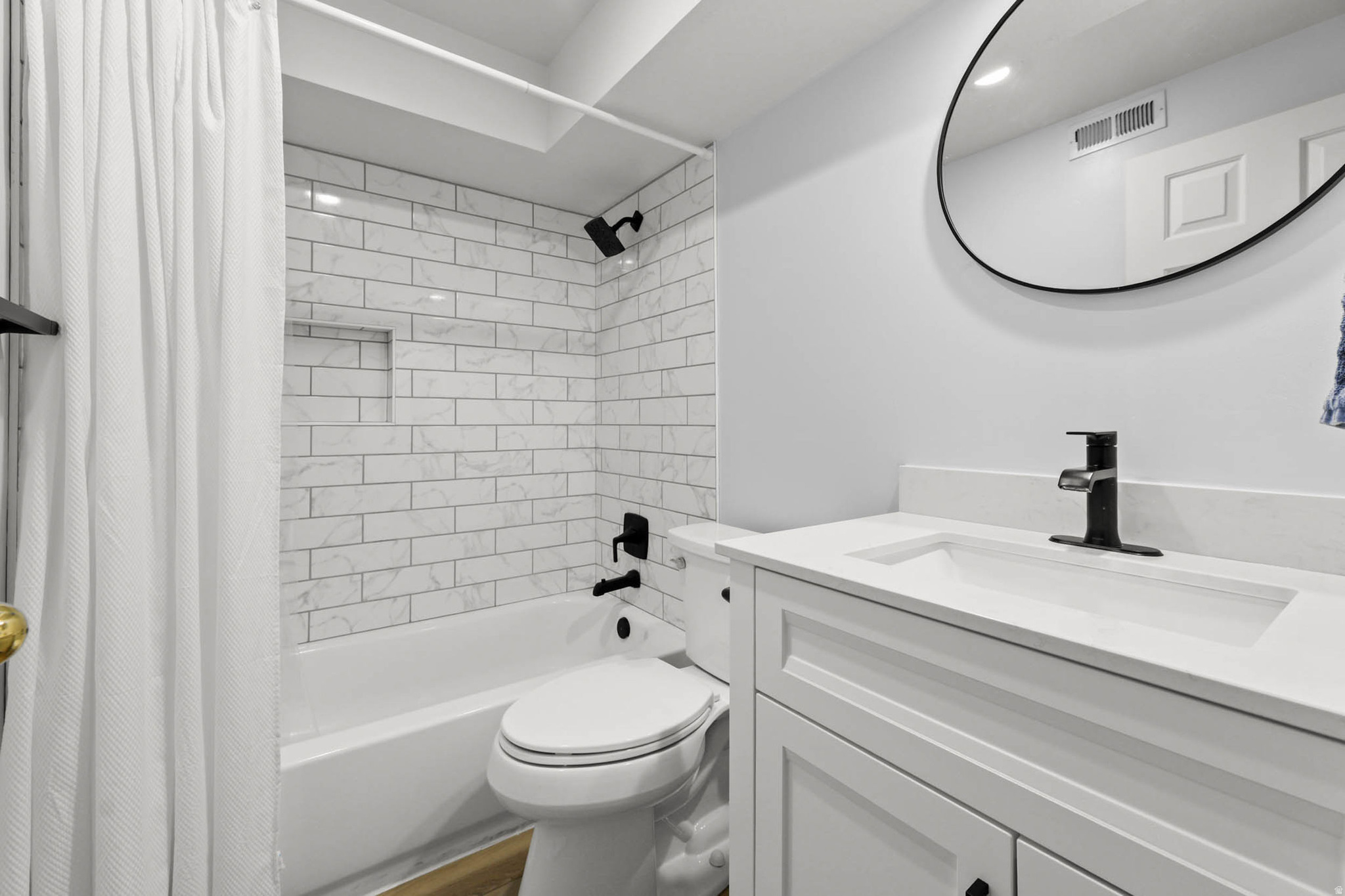 COUNTRY ESTA - Residential