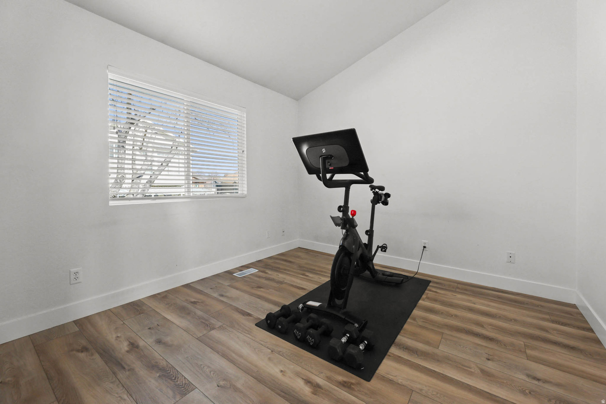 COUNTRY ESTA - Residential