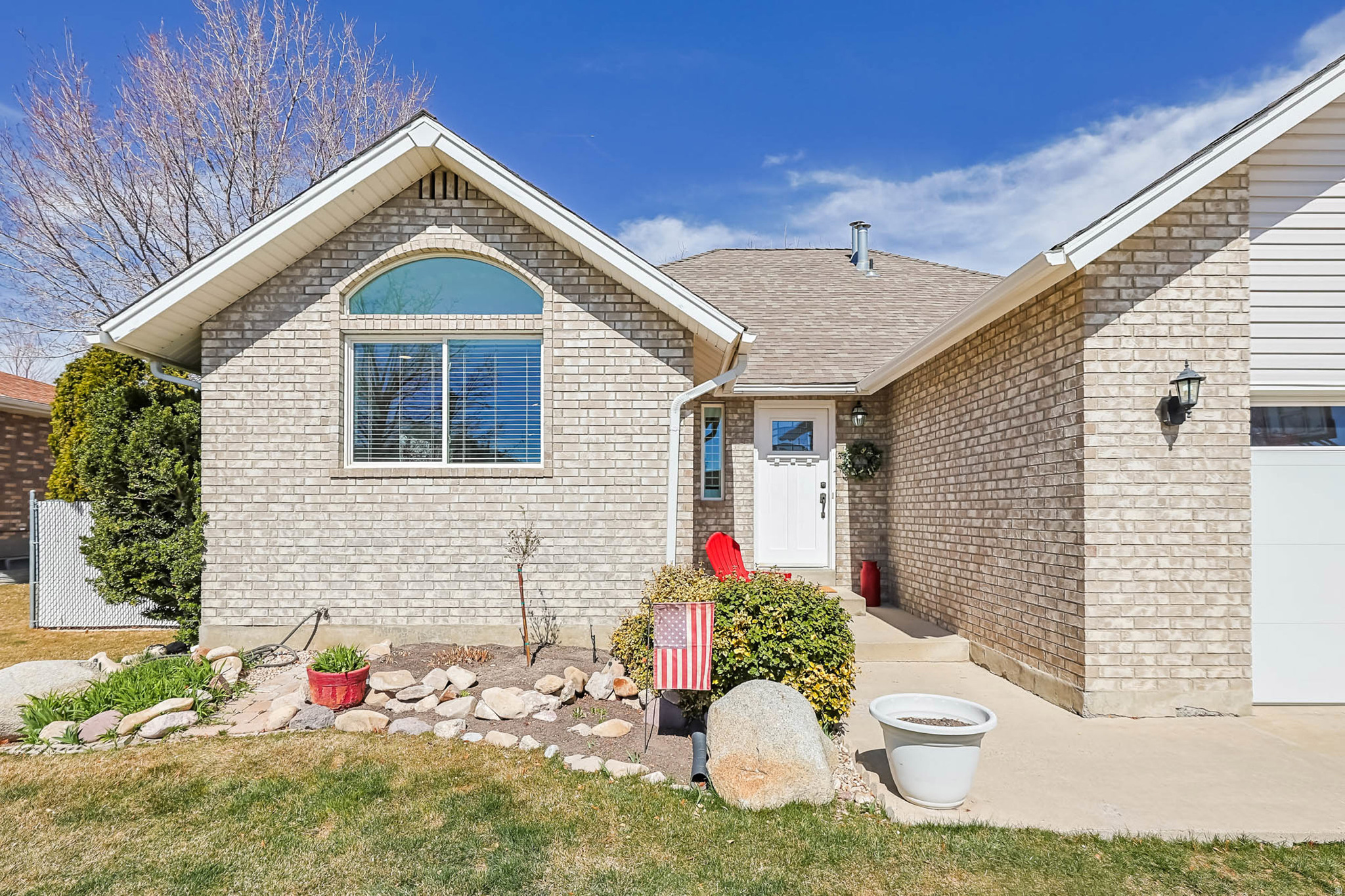 COUNTRY ESTA - Residential