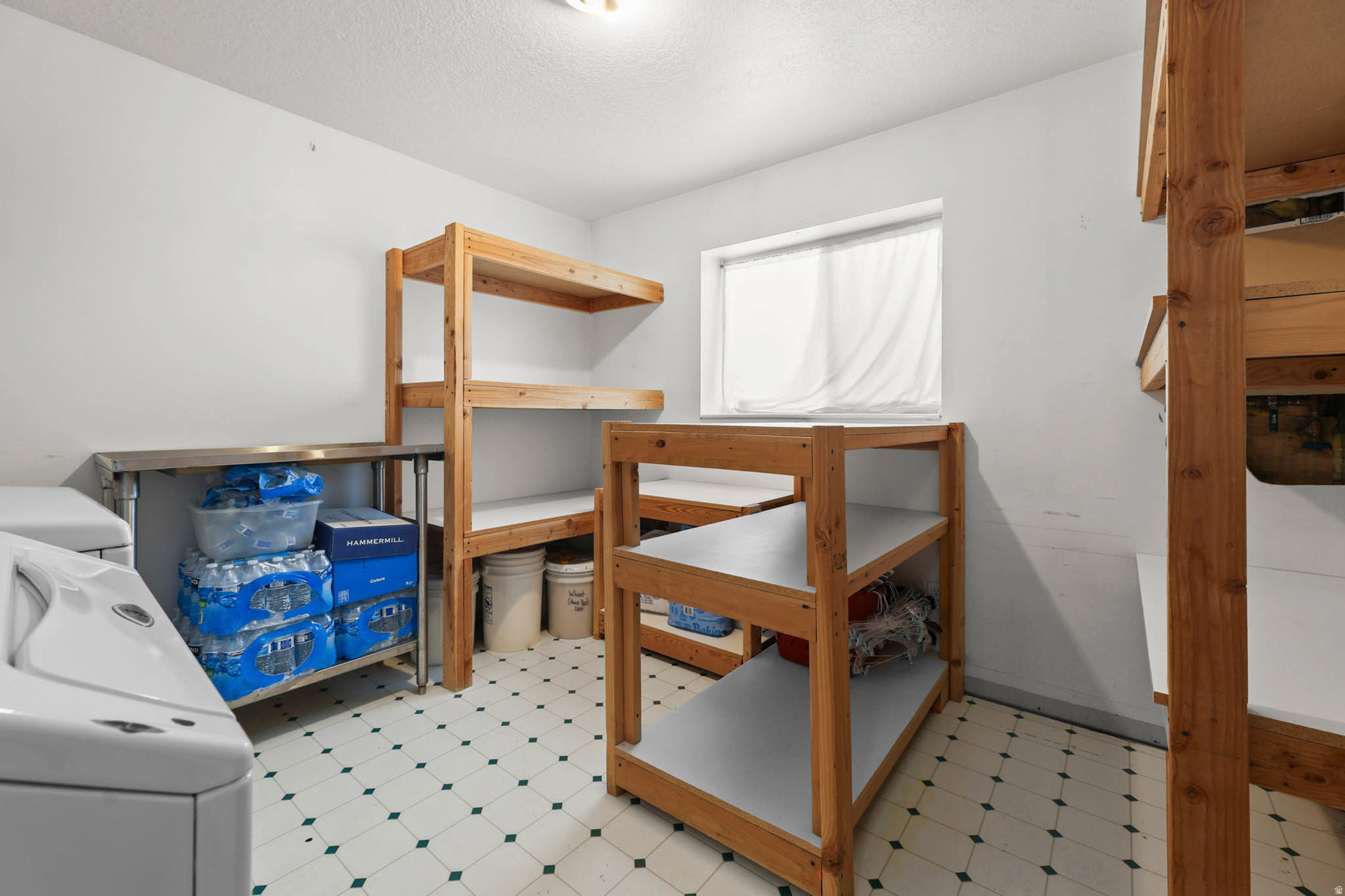 COUNTRY ESTA - Residential