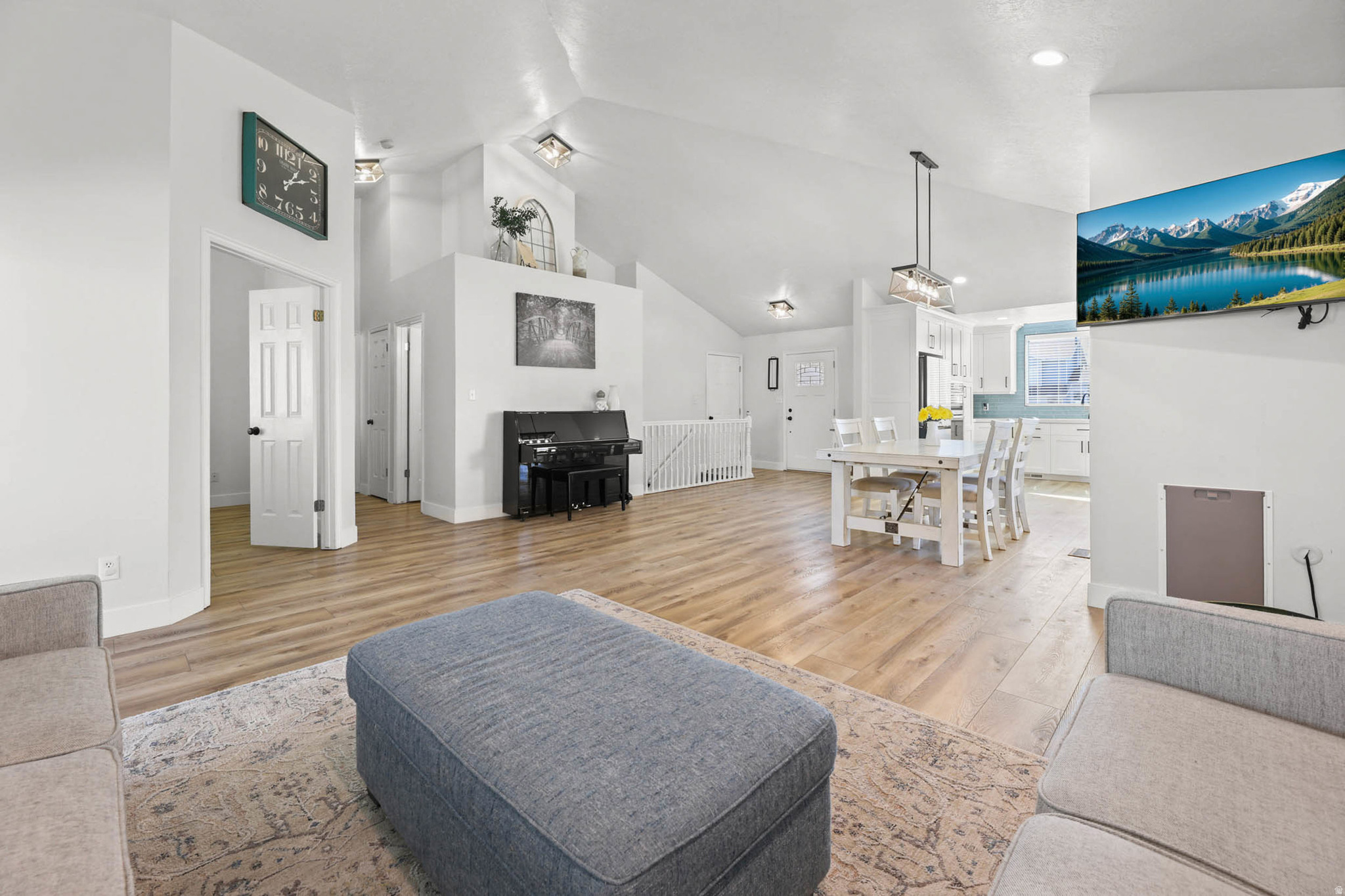 COUNTRY ESTA - Residential