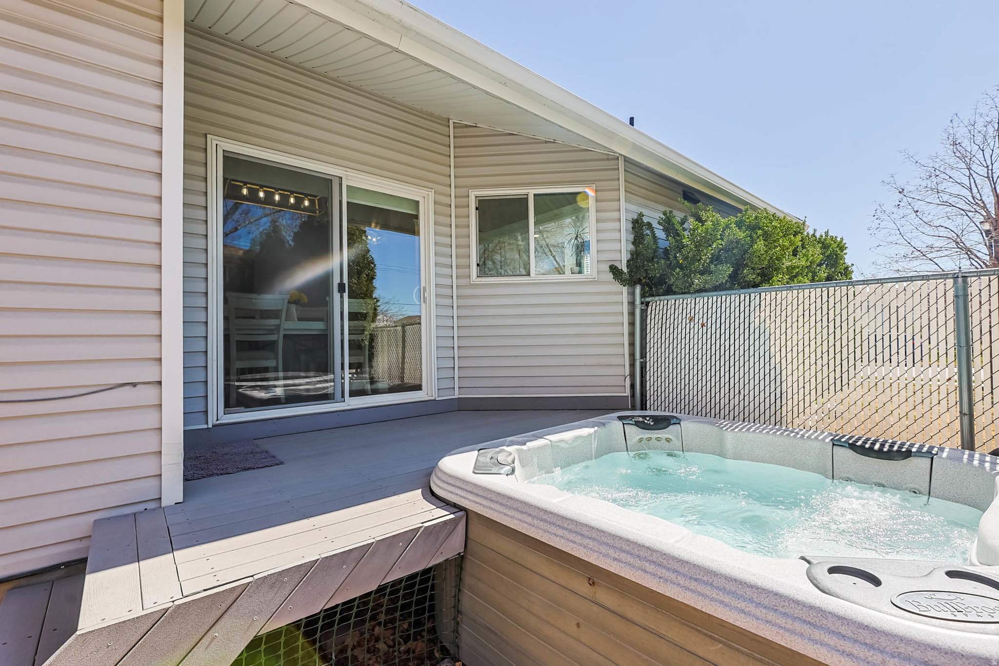 COUNTRY ESTA - Residential