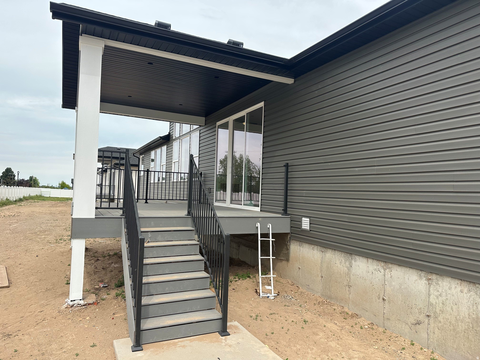 WEST FIELDS - Residential