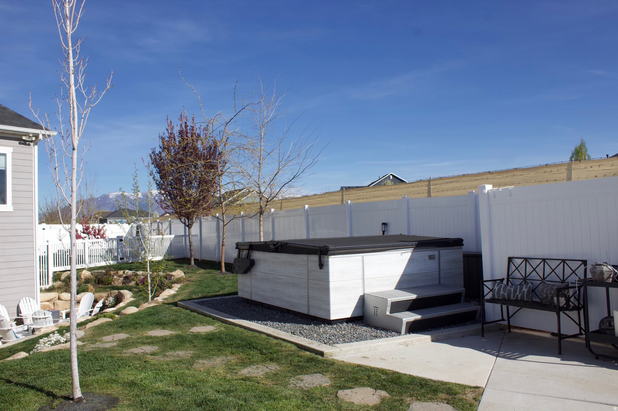 STONEGATE - Residential