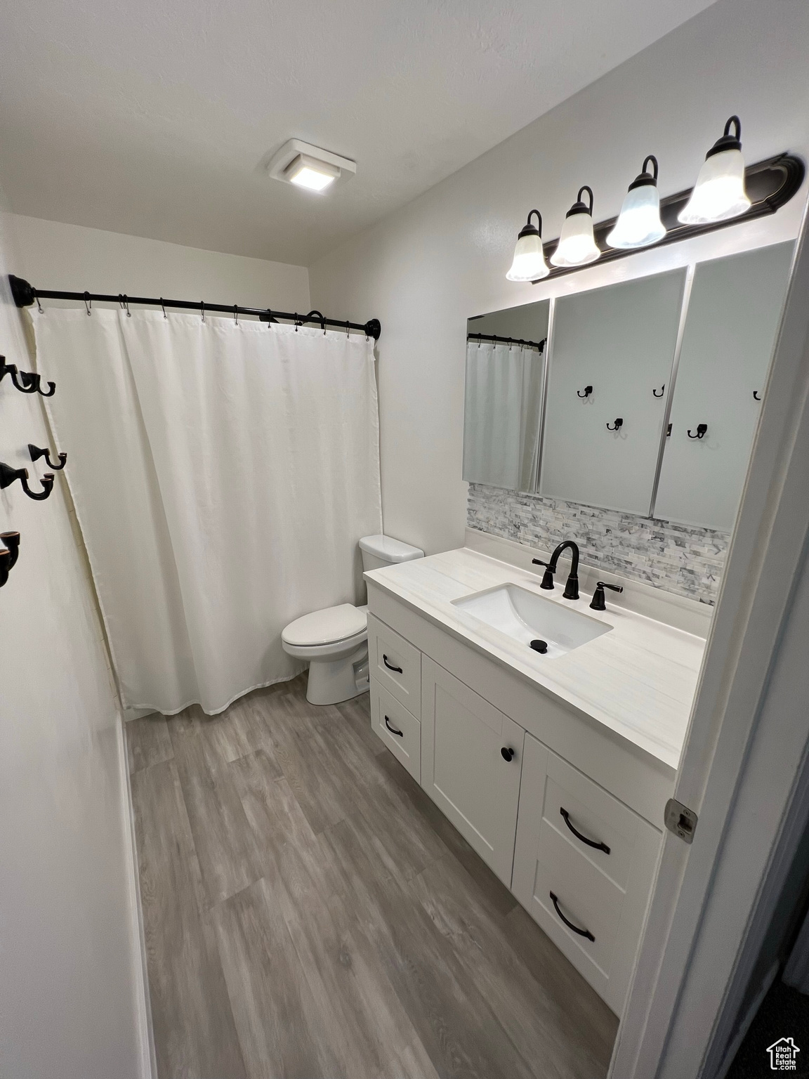 MEADOW CREEK TOWNHOMES - Residential