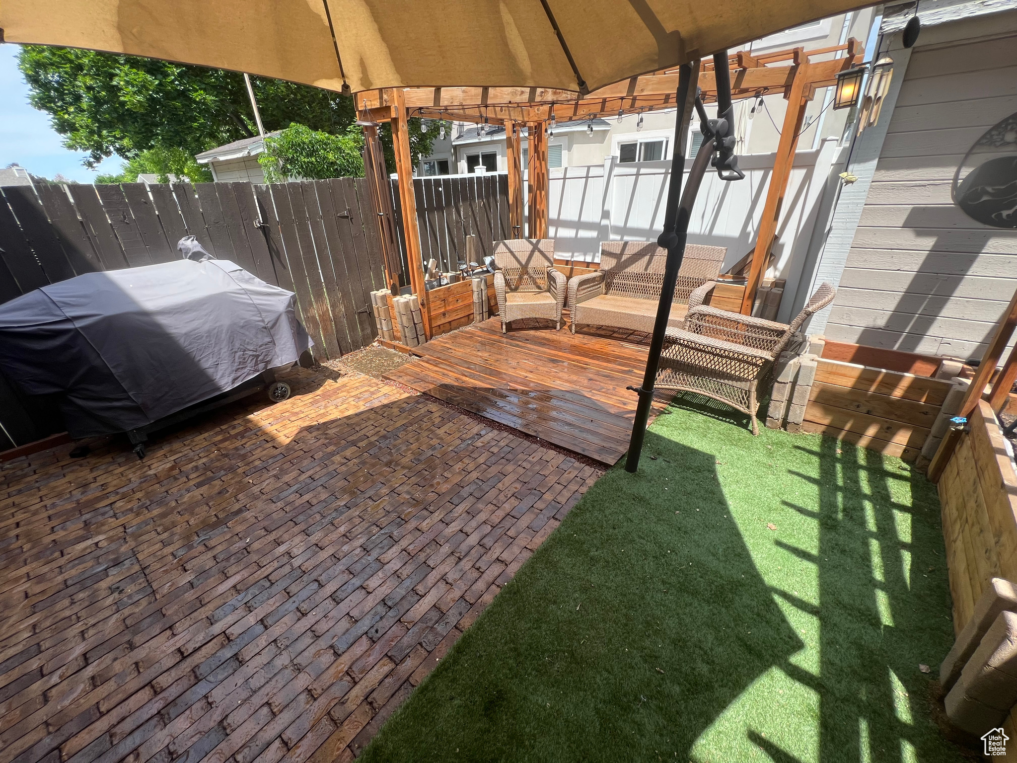 MEADOW CREEK TOWNHOMES - Residential