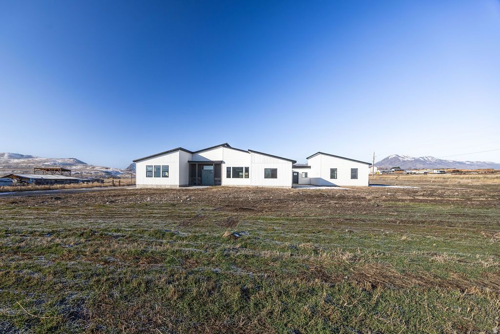 Photo of 15 S 400 W, Newton, UT 84327 (MLS # 2132484)