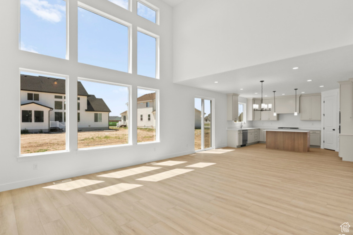 MAKIN DREAMS - Residential