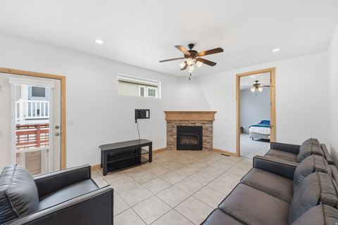 Tiny photo for 11341 S SILVER BUCKLE WAY, Sandy, UT 84092 (MLS # 2134204)