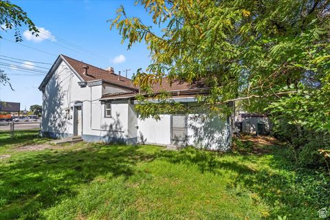 Tiny photo for 393 W 300 S, Provo, UT 84601 (MLS # 2116820)