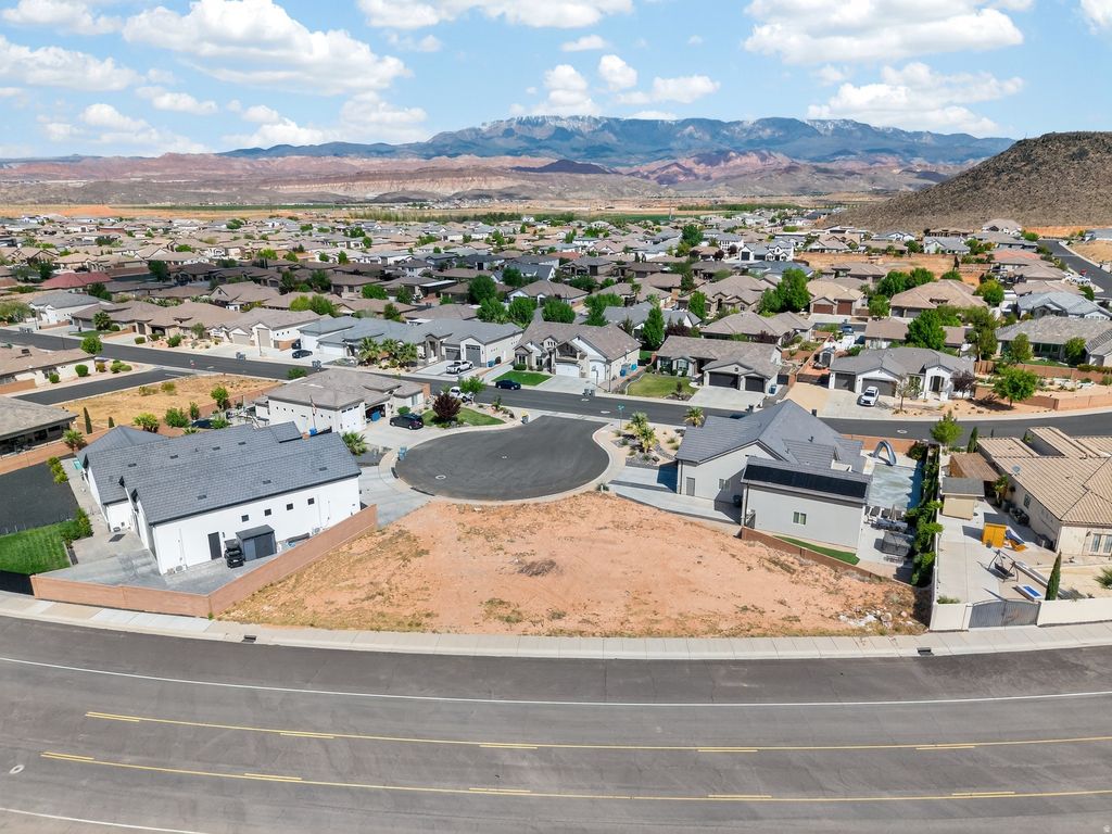 Photo of 3250 W 78G, Hurricane, UT 84737 (MLS # 2149102)