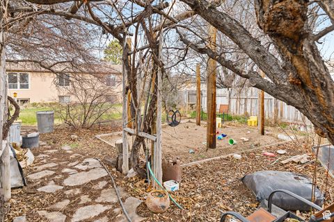 Tiny photo for 669 W OGDEN DR, Richfield, UT 84701 (MLS # 2109928)