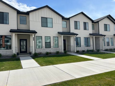 Tiny photo for 876 S 280 E #203, Spanish Fork, UT 84660 (MLS # 2135104)