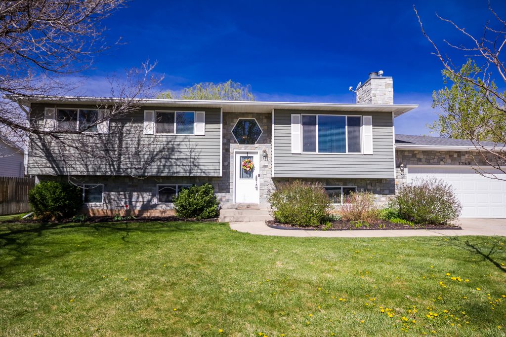 Photo of 1363 N 2900 W, Vernal, UT 84078 (MLS # 2152576)