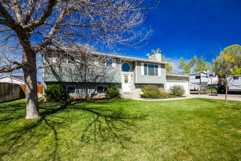 Photo of 1363 N 2900 W, Vernal, UT 84078 (MLS # 2152576)