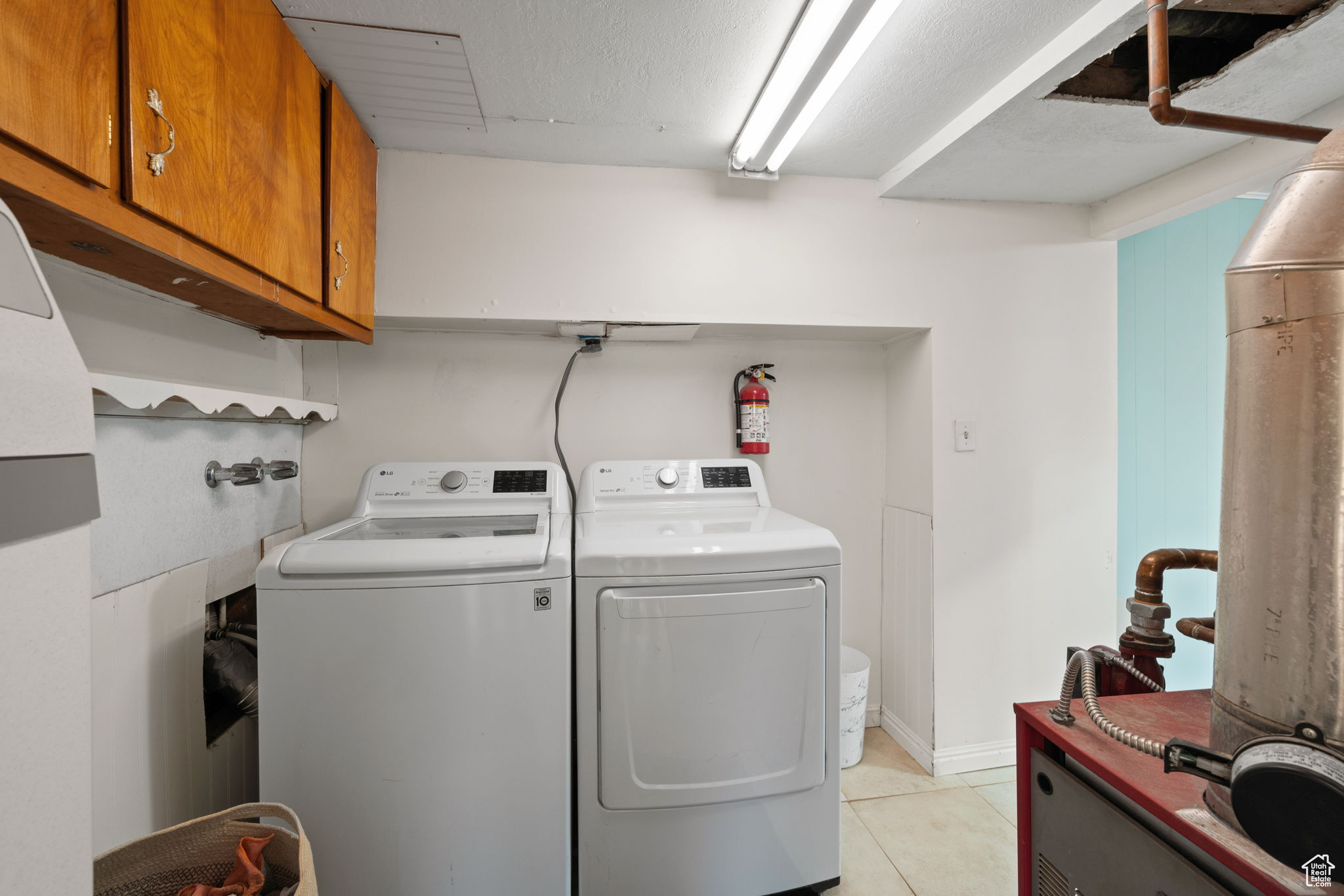 570 E 400, Centerville, Utah image 48