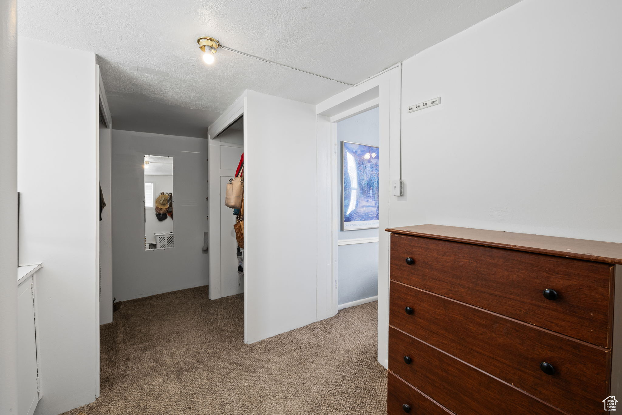 570 E 400, Centerville, Utah image 29