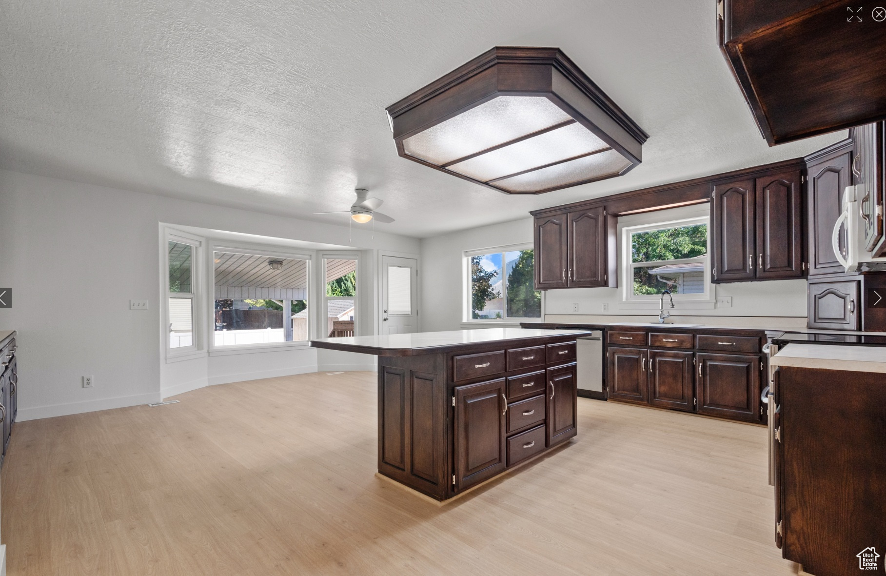 MOUNT LOAFER - Residential