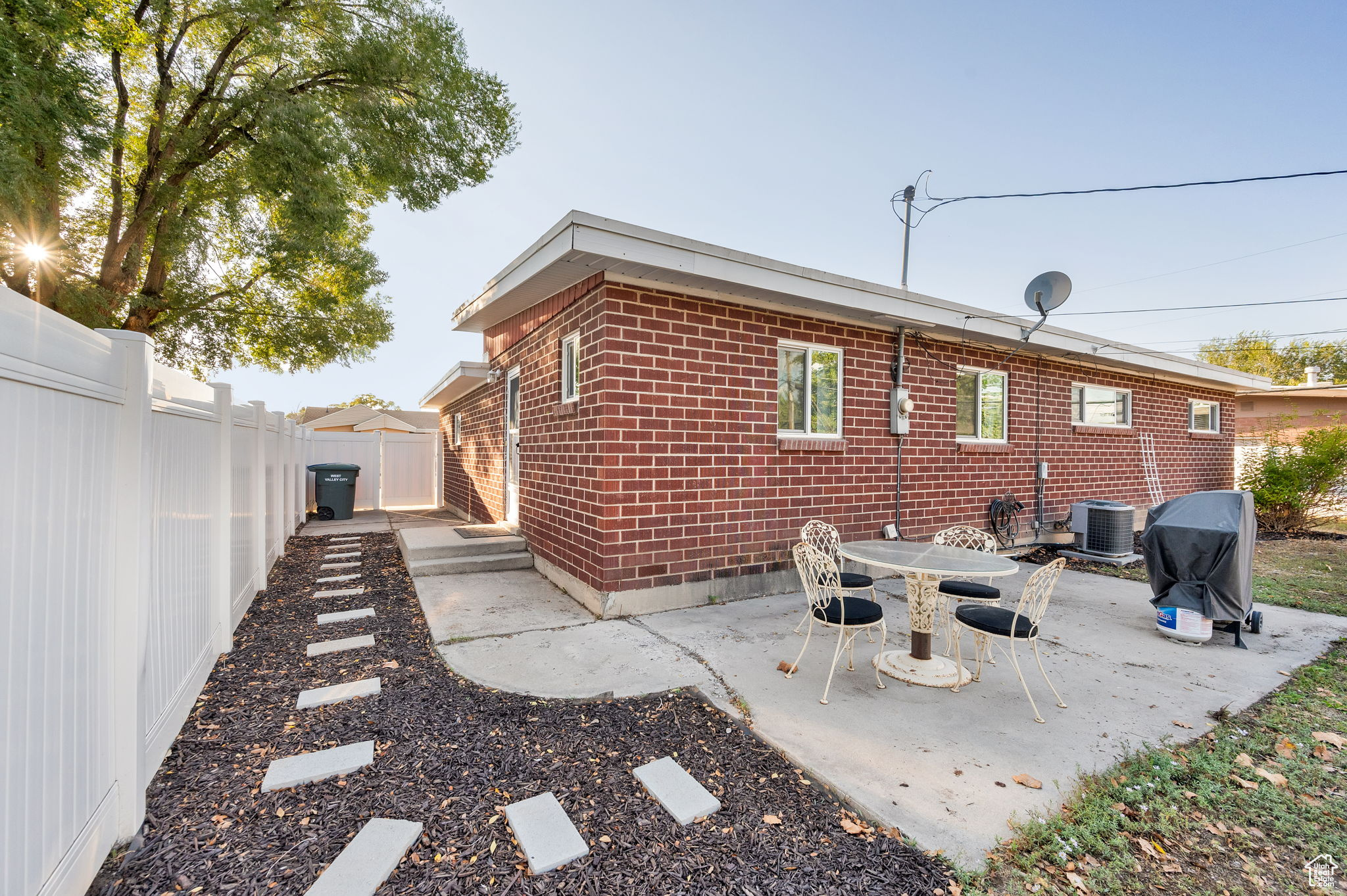 HILLSDALE SUB - Residential