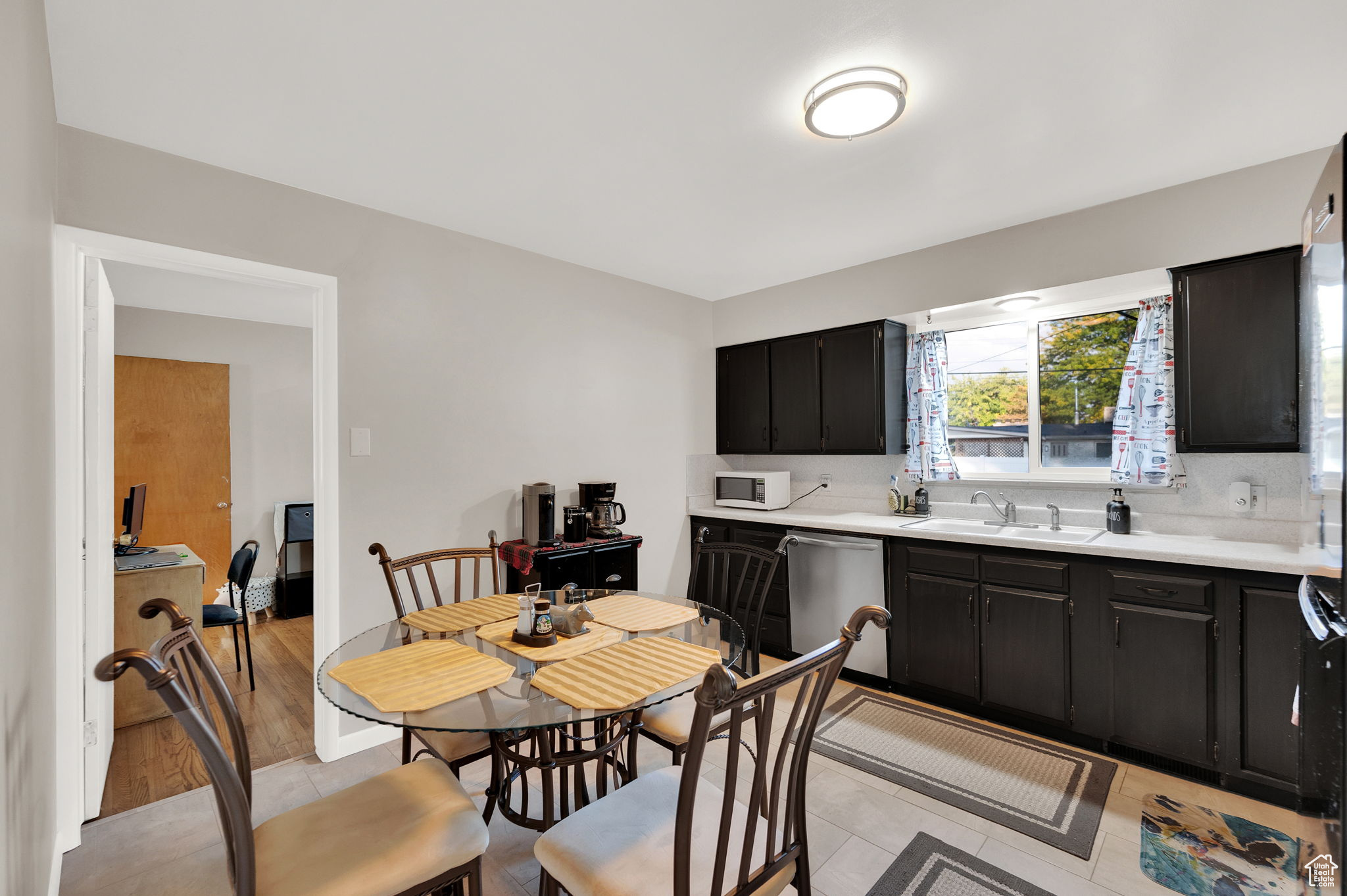 HILLSDALE SUB - Residential
