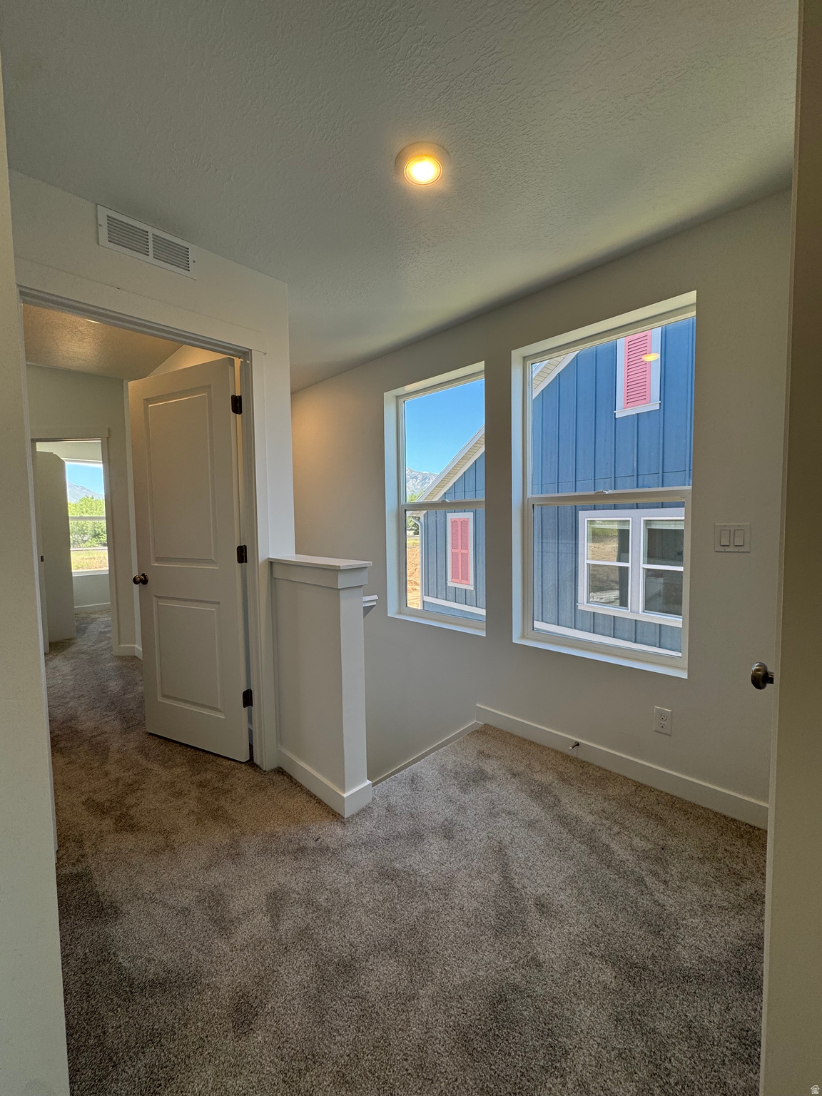 TRAILSIDE - Residential