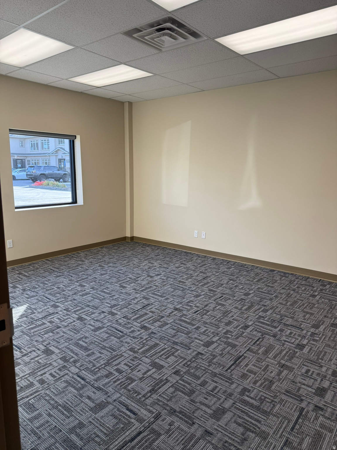 BUSINESS VILLAGE WEST CONDOMINIUM - Commercial Lease