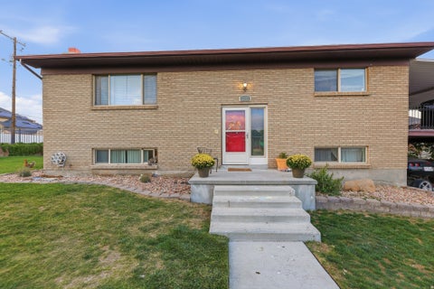Homes For Sale - 1288 W 11740<br/> Riverton, UT 84065