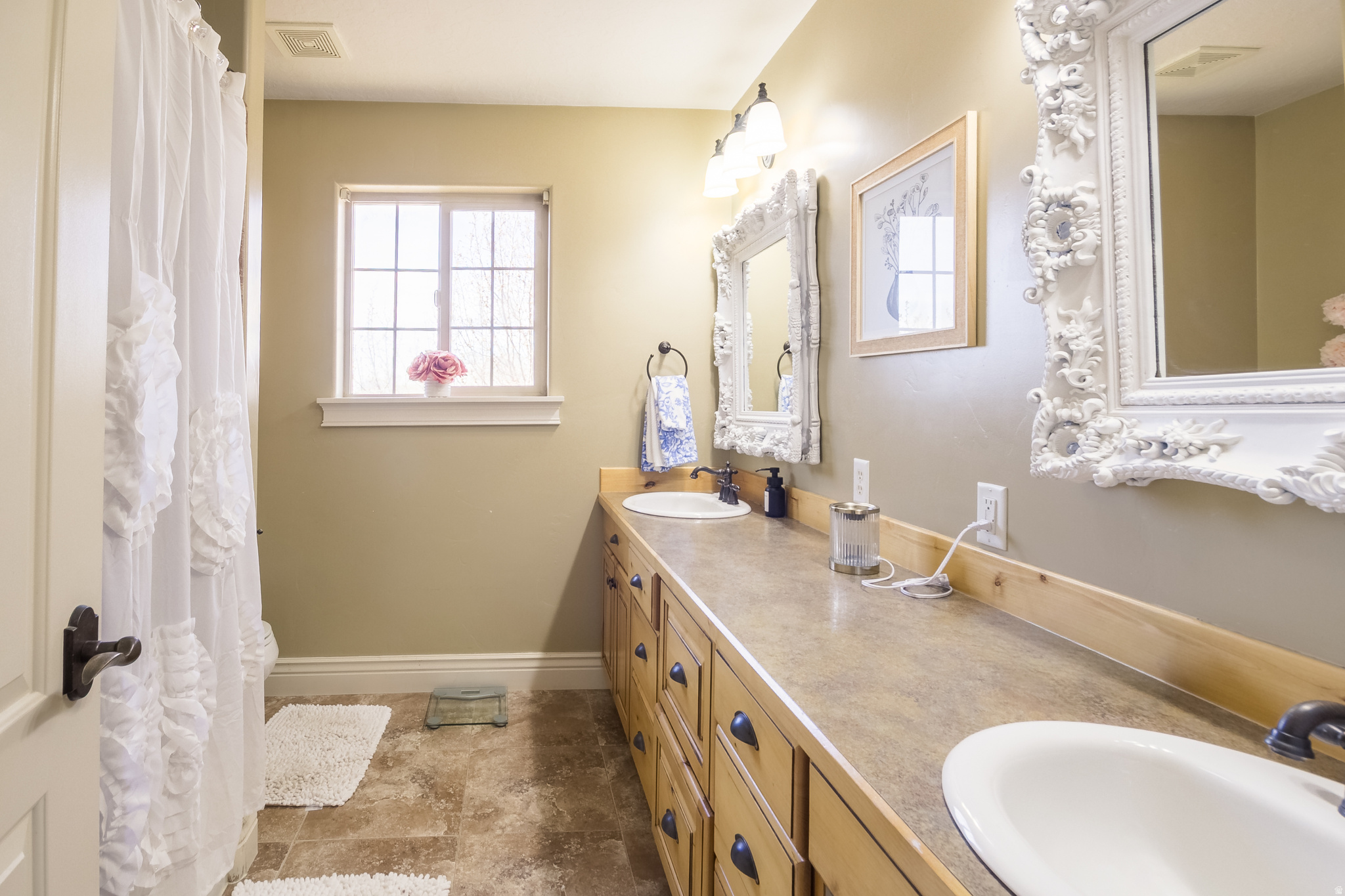 LAPOINT TOWNSITE - Residential