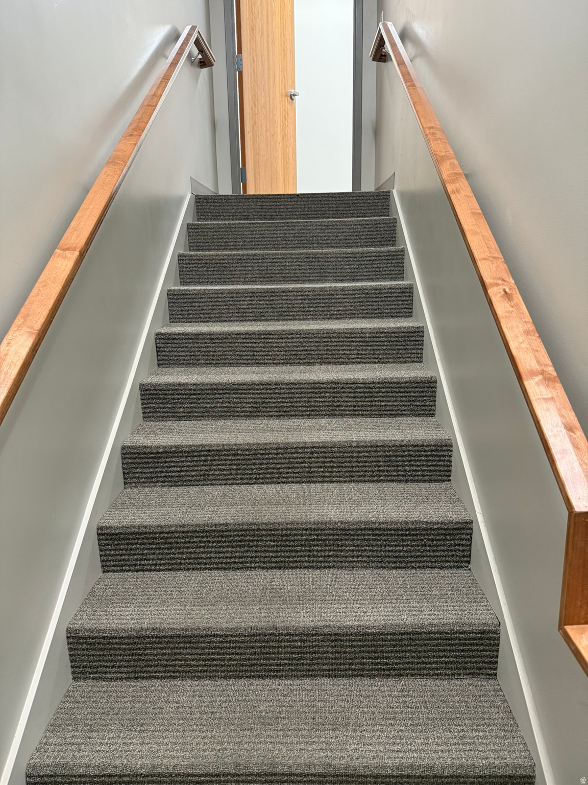 NORTHSHORE CORPORATION CENTER - Commercial Lease