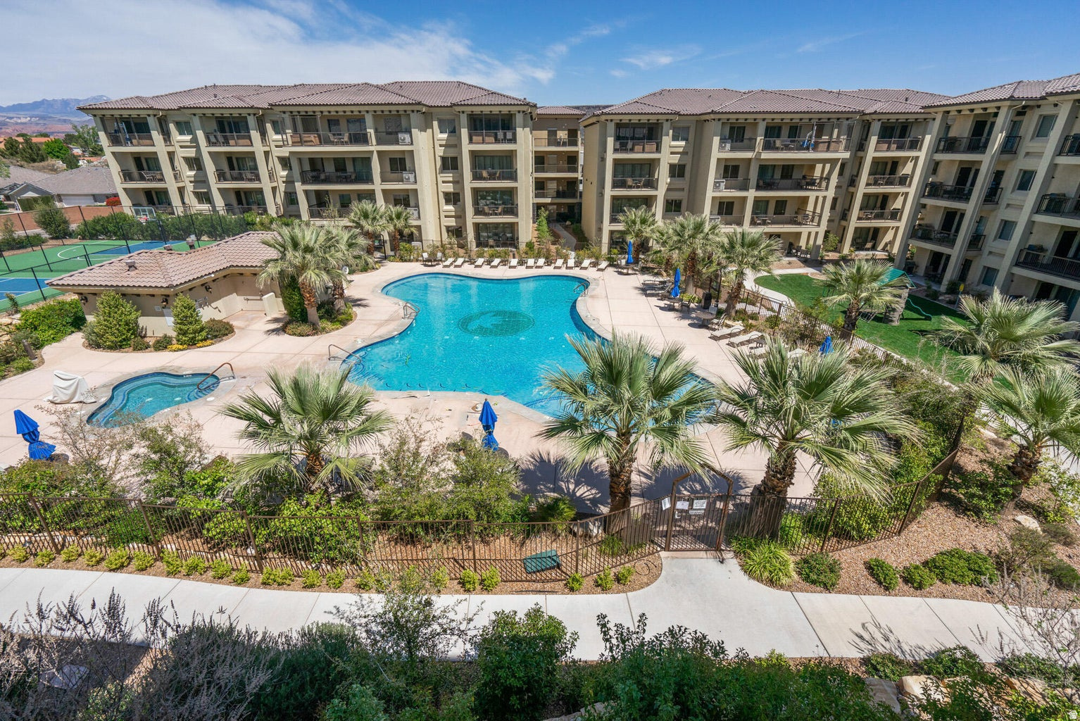 ESTANCIA PH 1 - Residential