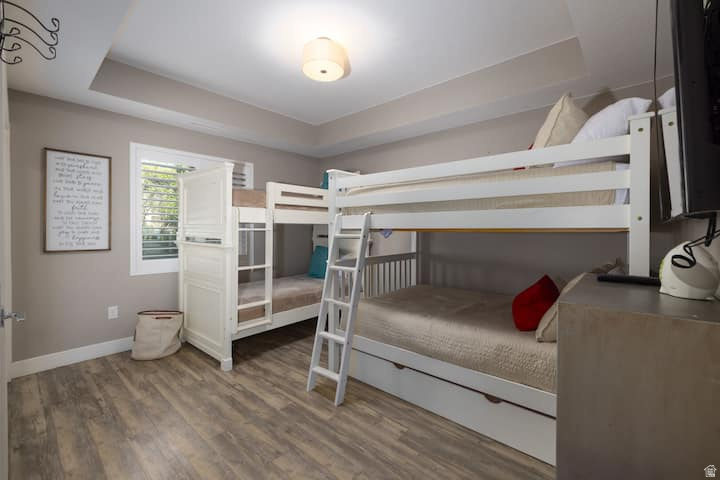 ESTANCIA PH 1 - Residential