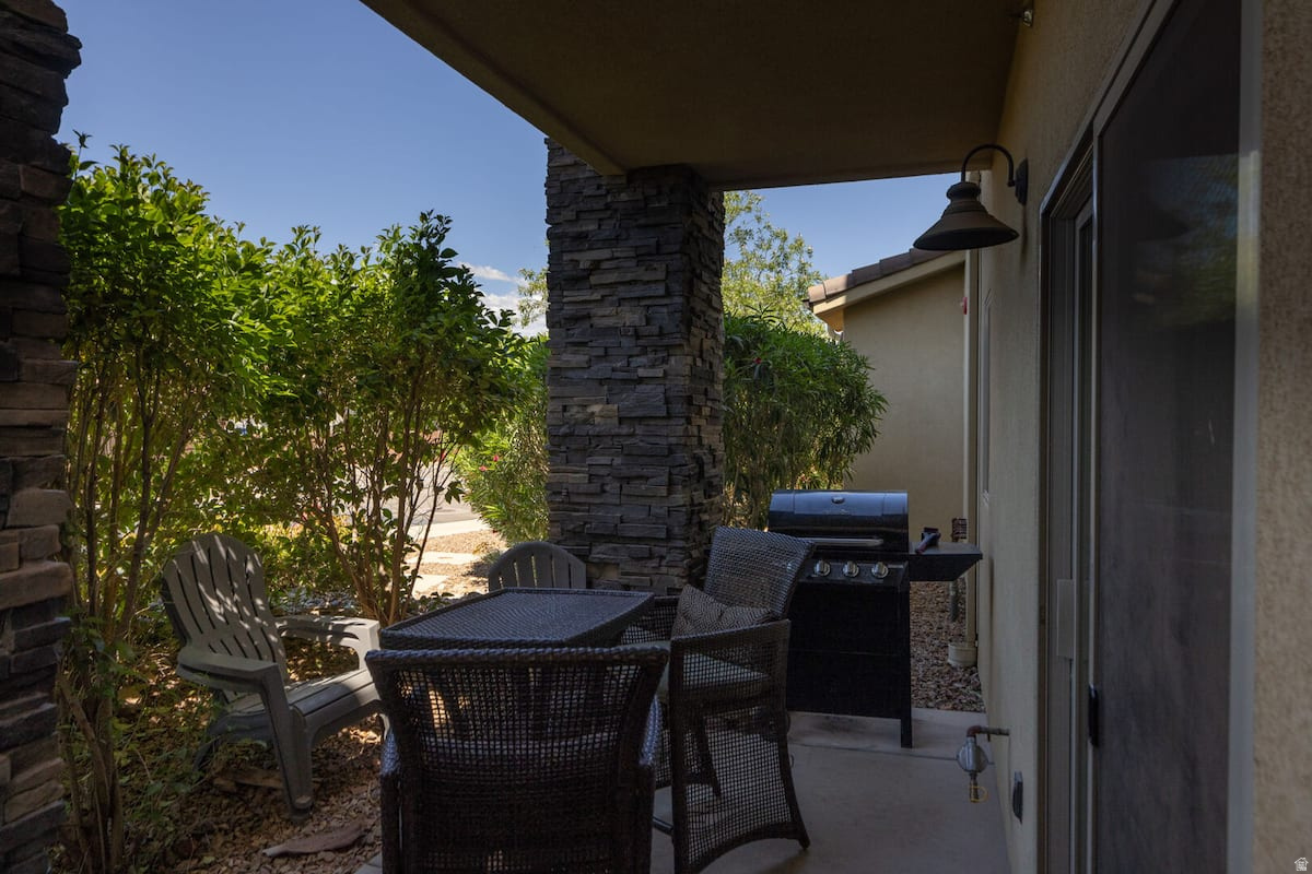 ESTANCIA PH 1 - Residential