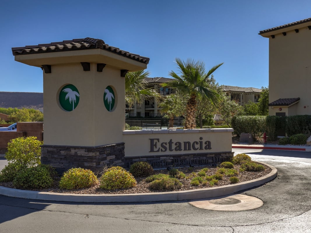 ESTANCIA PH 1 - Residential